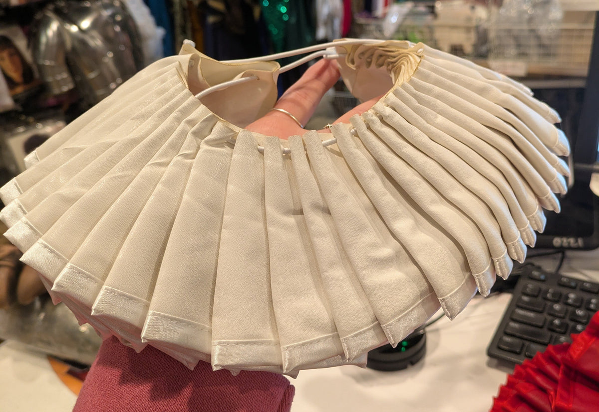 Neck Ruffle, Elizabethan Leatherlike