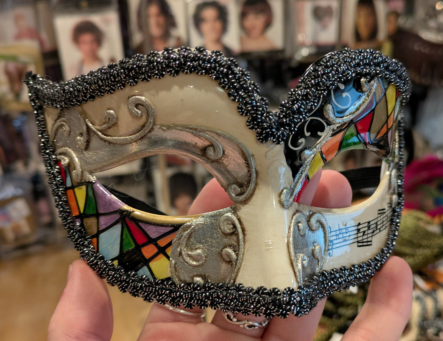 Mask, Harlequin Heartfelt