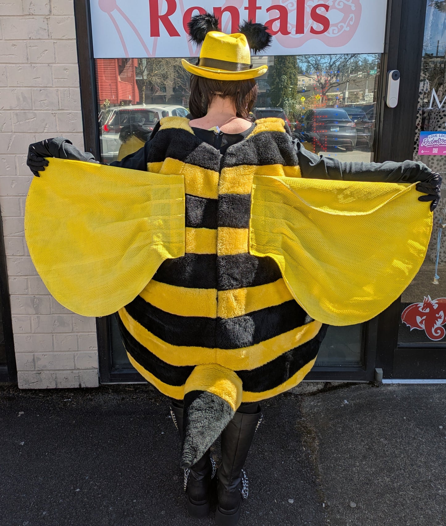Bee