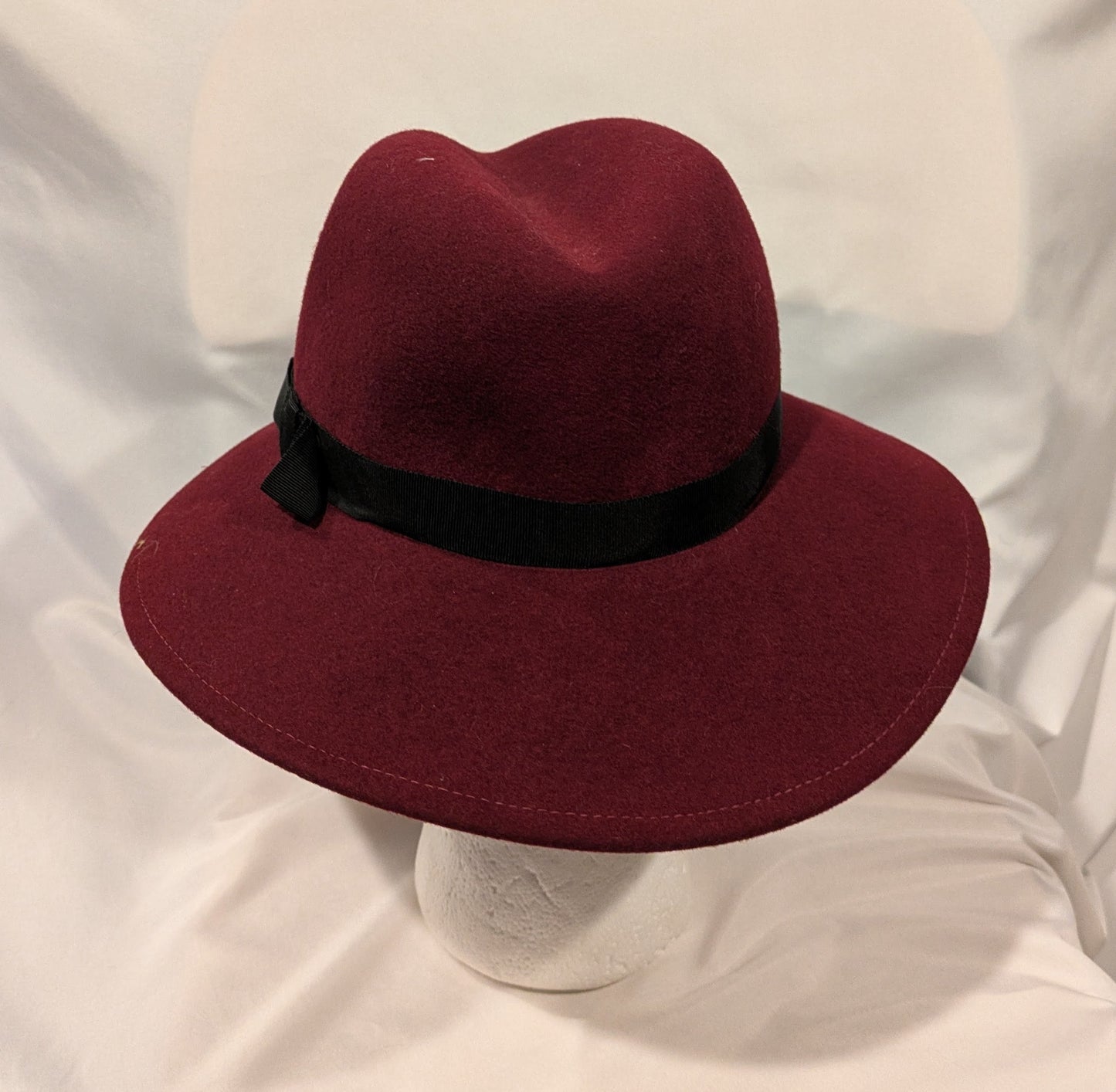 Hat, Fedora Used Burgundy 2