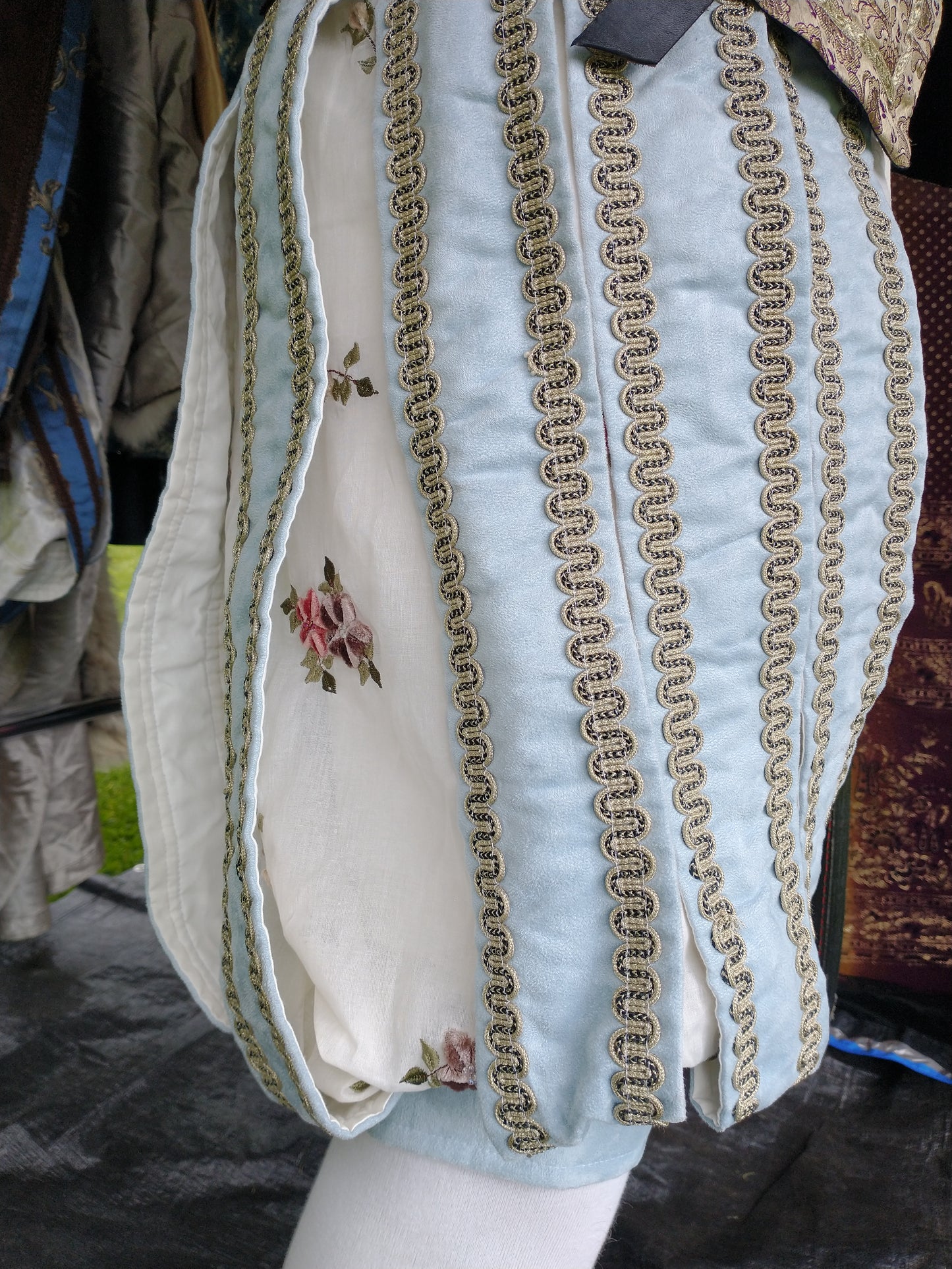 Elizabethan Noble Man 4 pc, Pastel Blue M