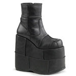 Boot, Platform STACK- : 6 men 8 W