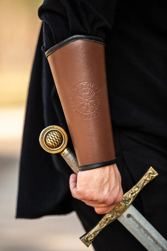 Bracers, Ottar Embossed Brown (Pair)