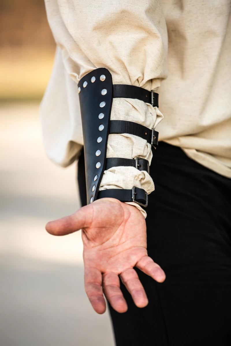 Bracers, Mar Black (Pair)