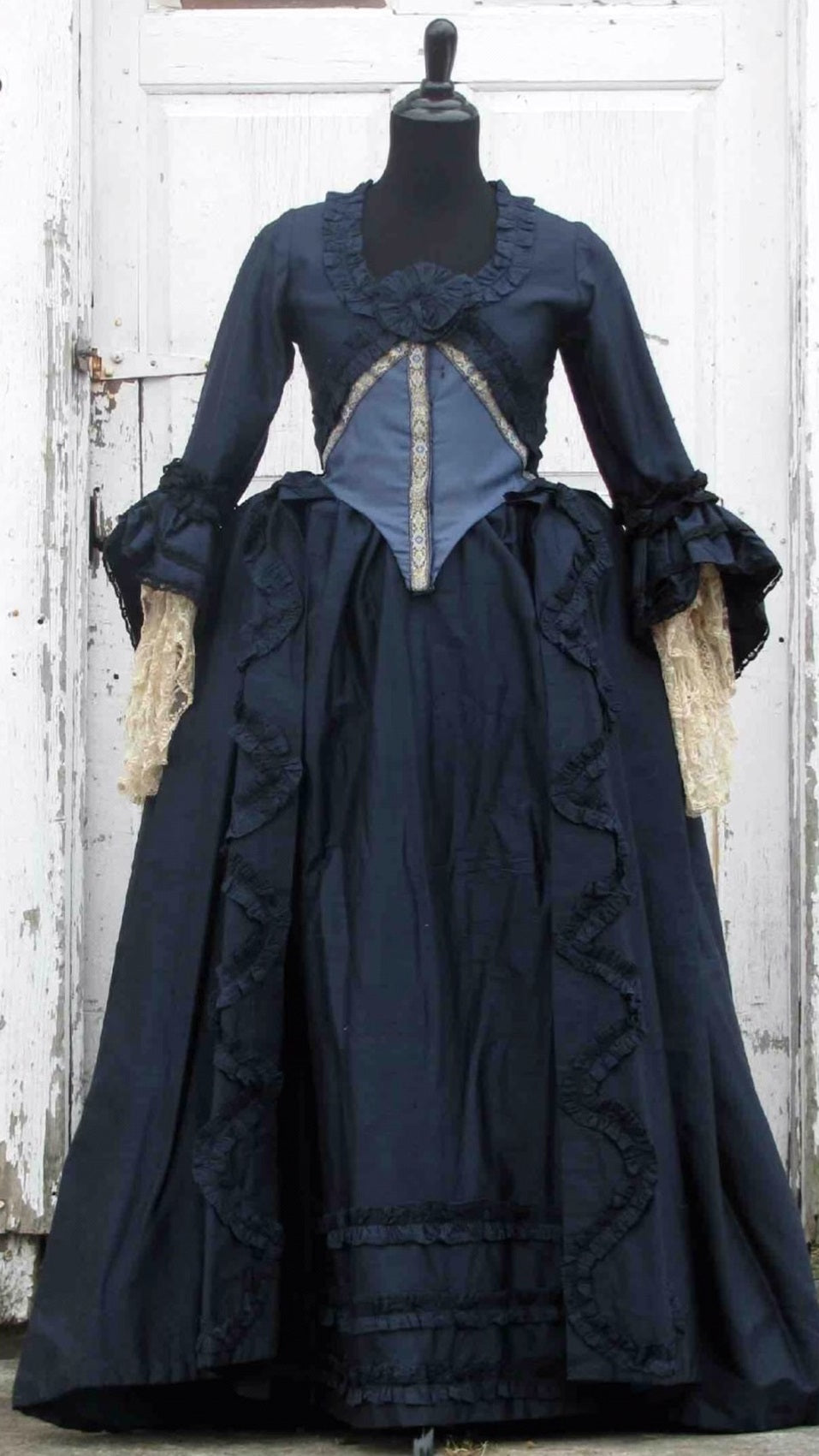 Dress, 18th c. Navy Blue