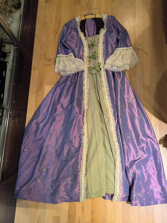 Gown, 18th Century Violet Tafetta, XL