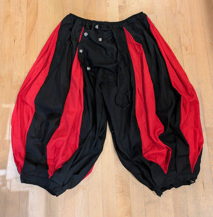 Knee Pants, Medieval European Black/Red