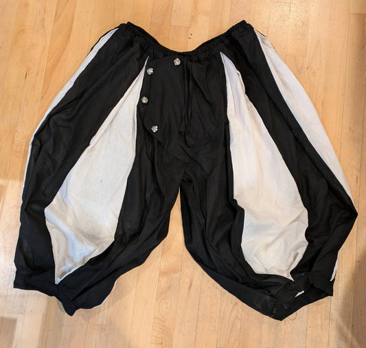 Knee Pants, Medieval European Black/White