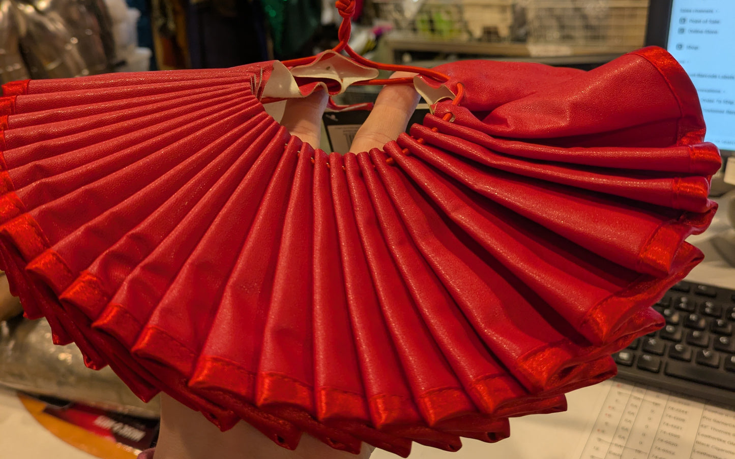 Neck Ruffle, Elizabethan Leatherlike