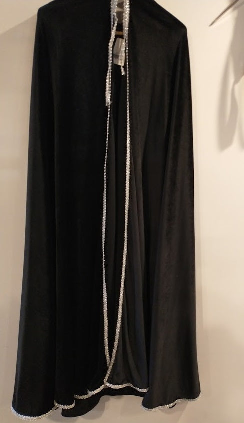 Cape, velvet renaissance-black