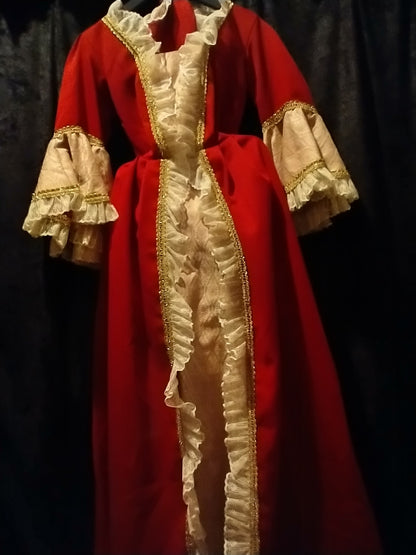 Dress, Plain Colonial Lady 18th c