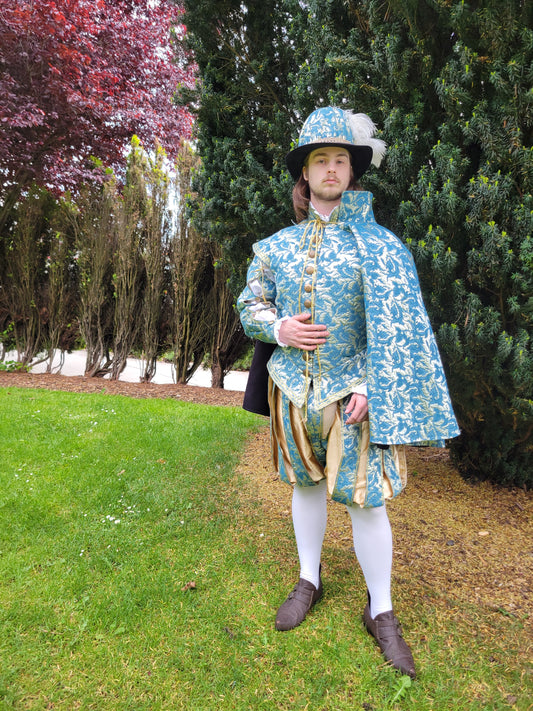 Elizabethan Noble Man 4 pc, Blue & Gold XL