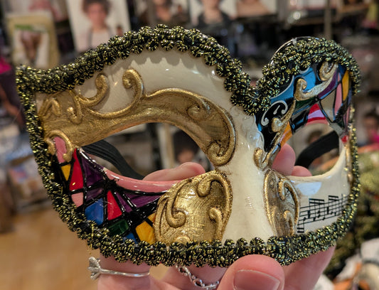 Mask, Harlequin Heartfelt