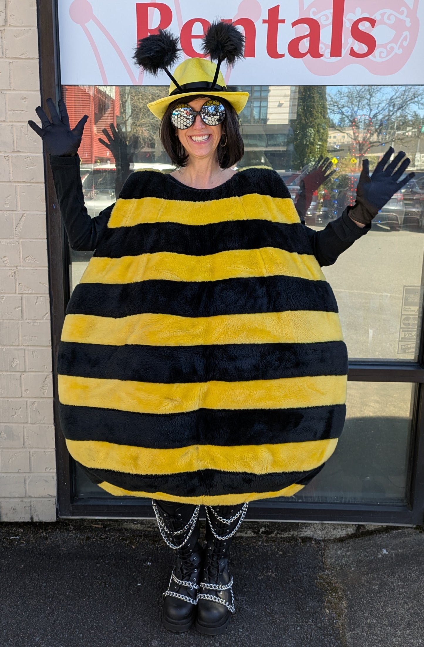 Bee