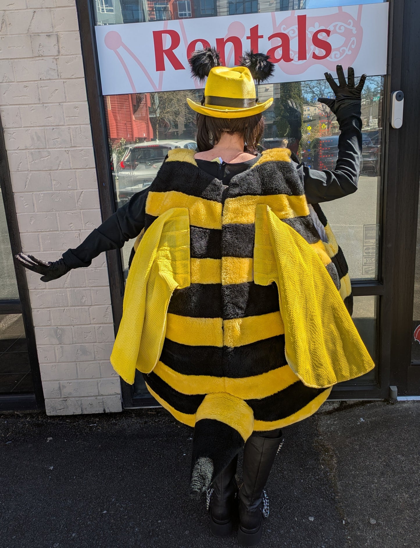 Bee
