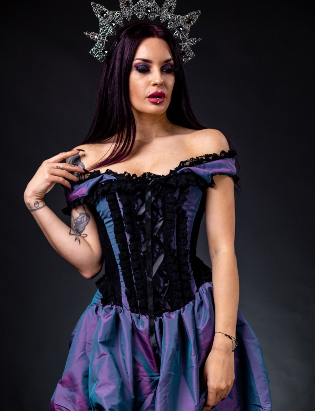 Dress, Showgirl Ballgown, Medium – A Masquerade Costume