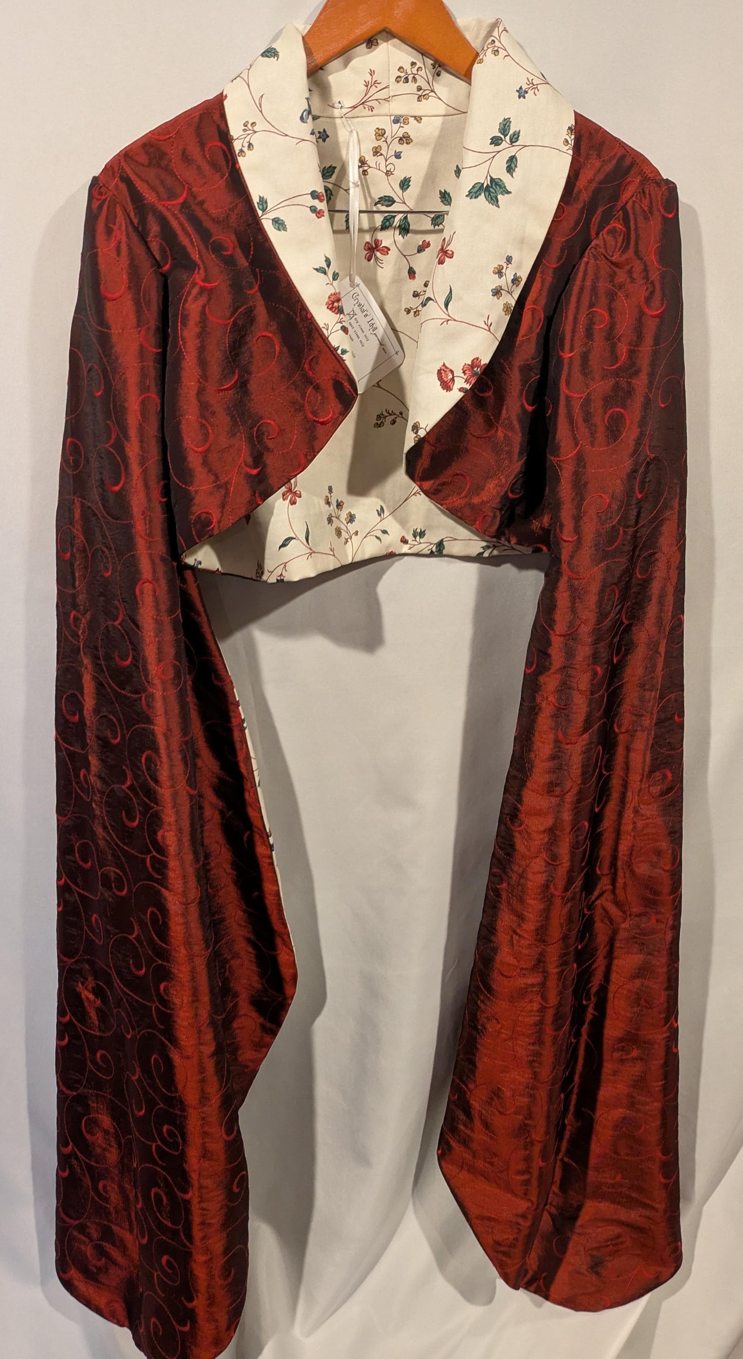 Bolero, Drama Sleeves Red