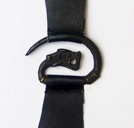 Cape Clasp, Fibula