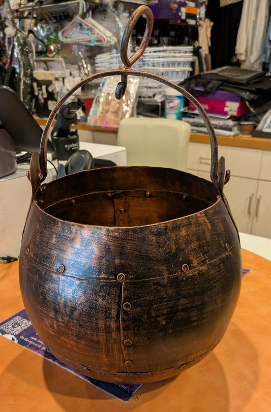 Cauldron, Antique Well