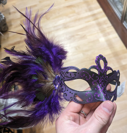 Mask, Petite Feather