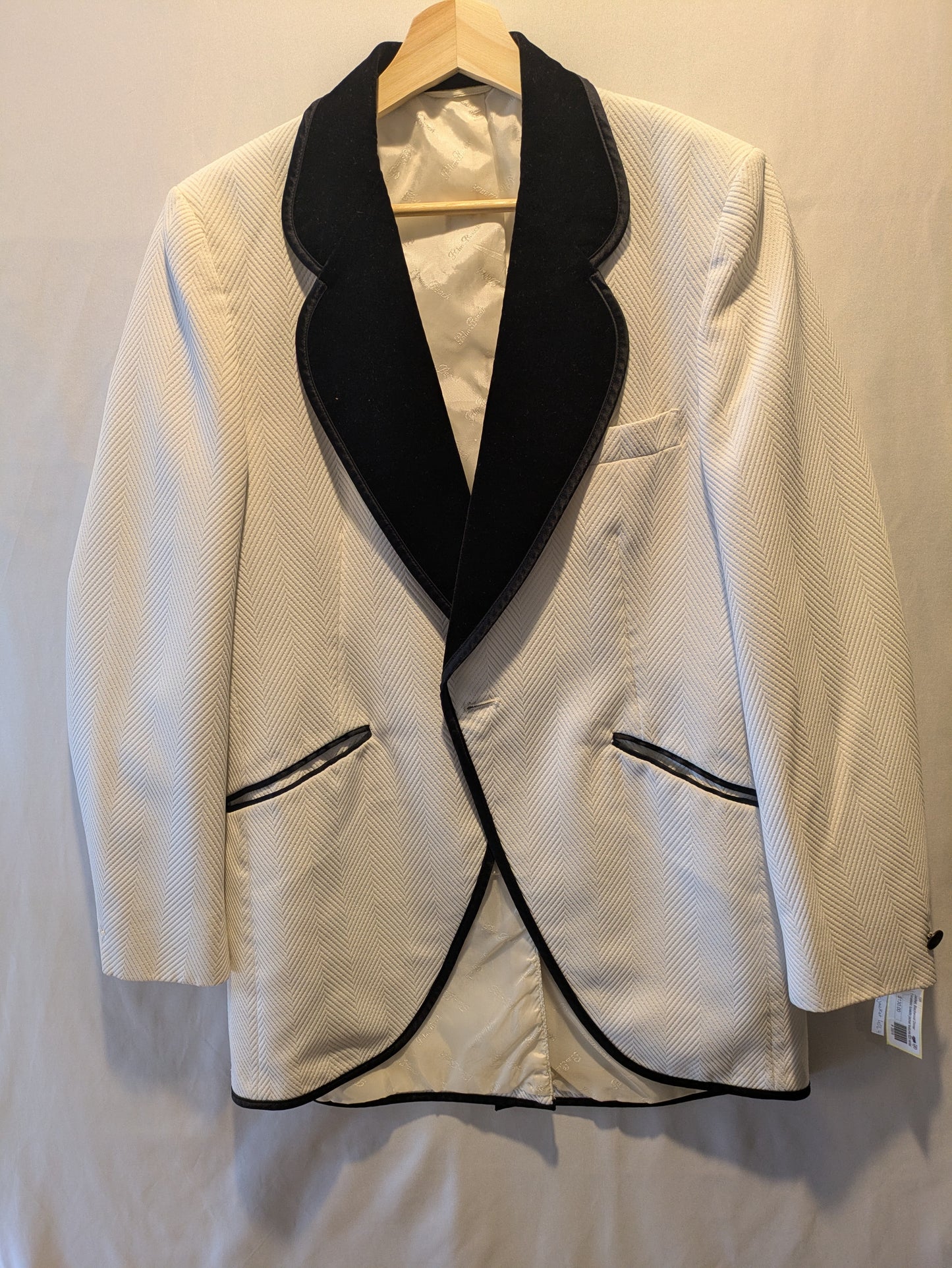Jacket, Tux White Vintage 40L
