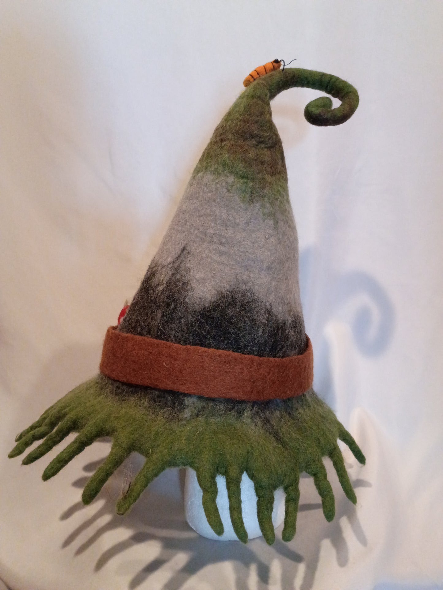 Hat, Witch or Wizard Moss Traveler