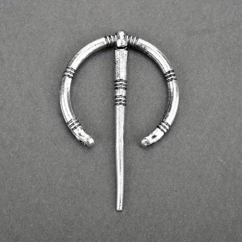 Cloak Pin (small), Silver